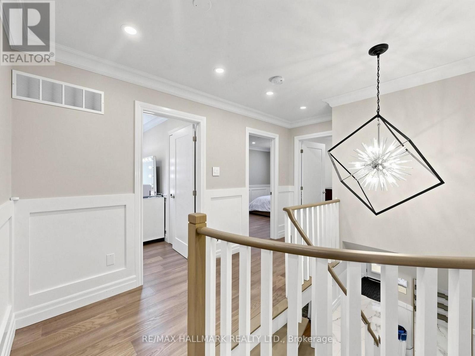 58 MARCHWOOD CRESCENT - 23