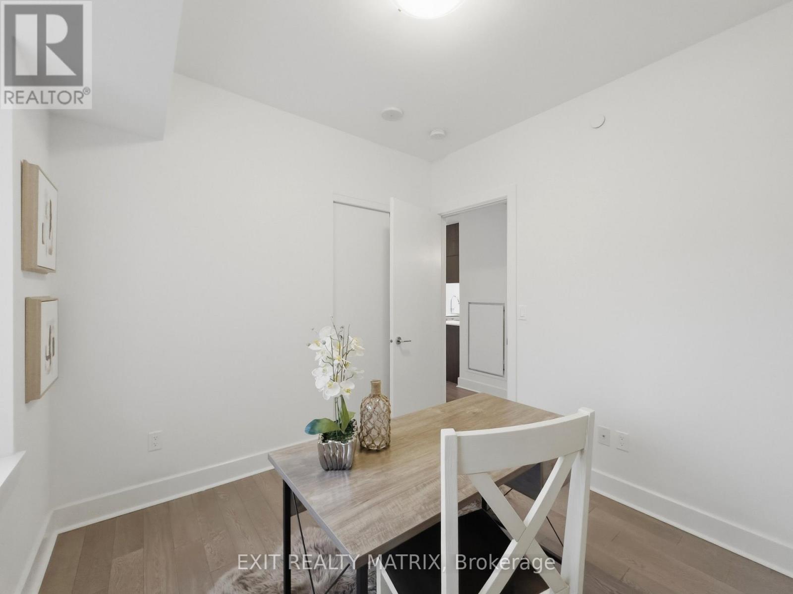 #513 255 BAY STREET - Image 15