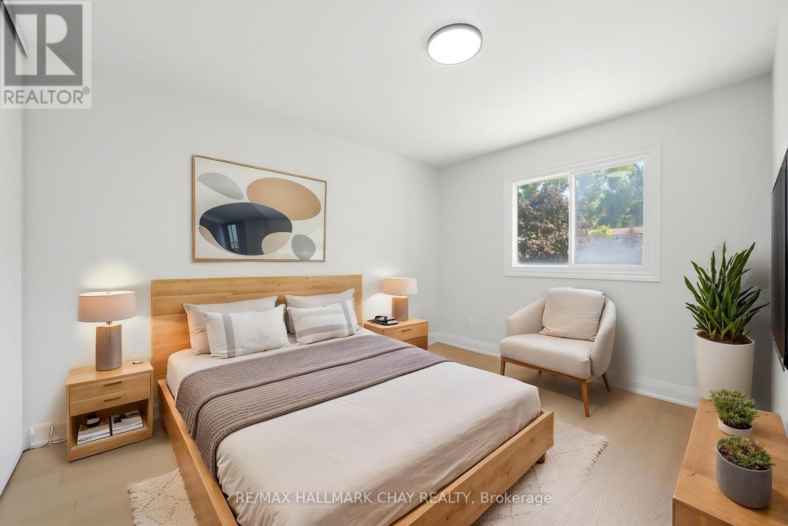 #6 52 ADELAIDE STREET - 19