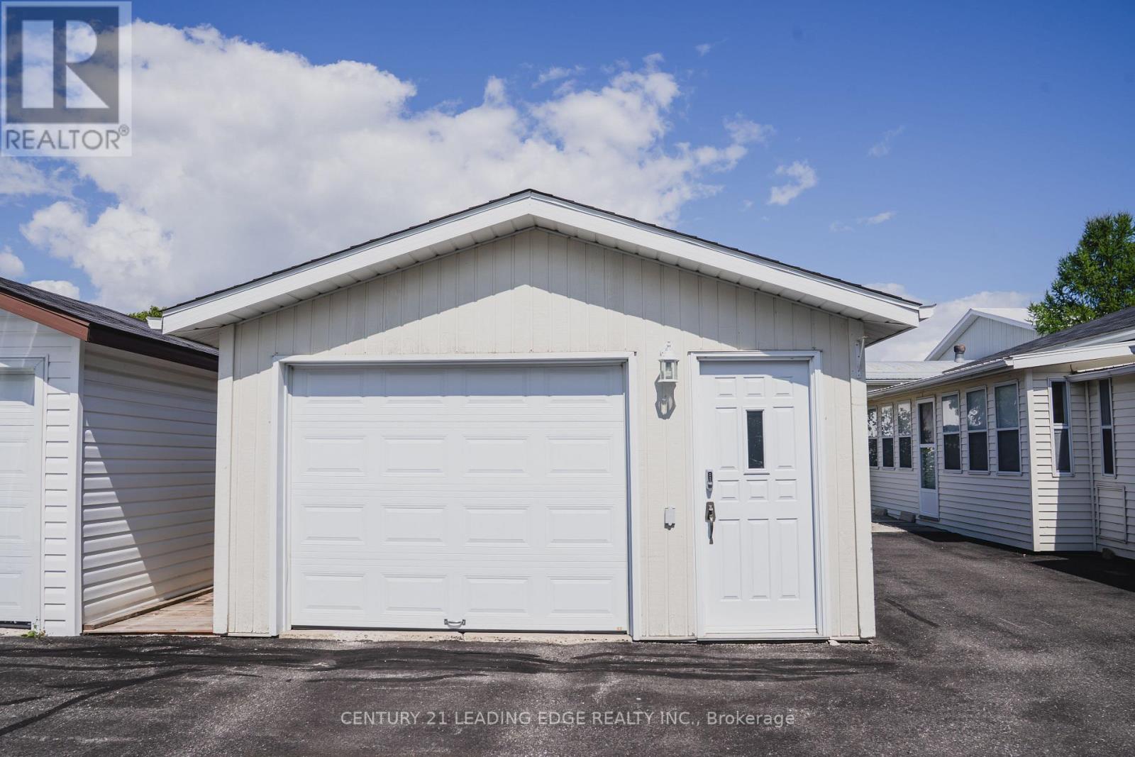 1106 PRINCE STREET - Image 37