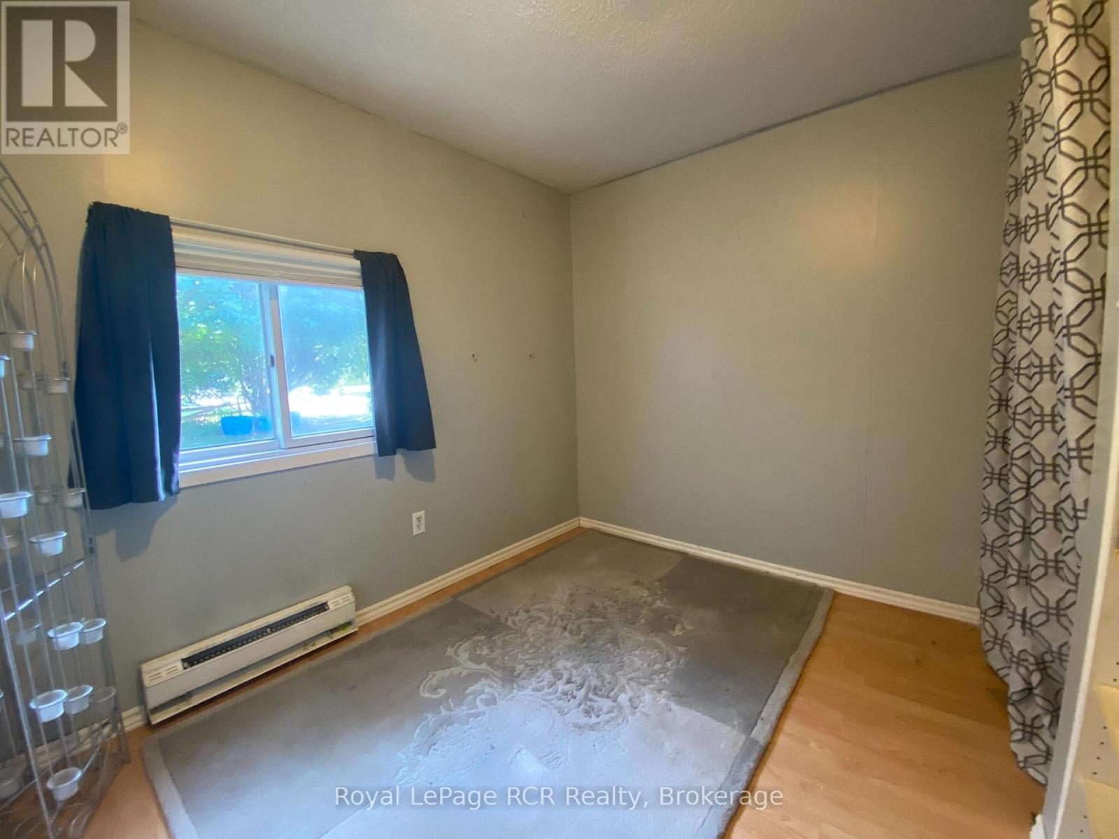 1851 5TH AVENUE E - 18
