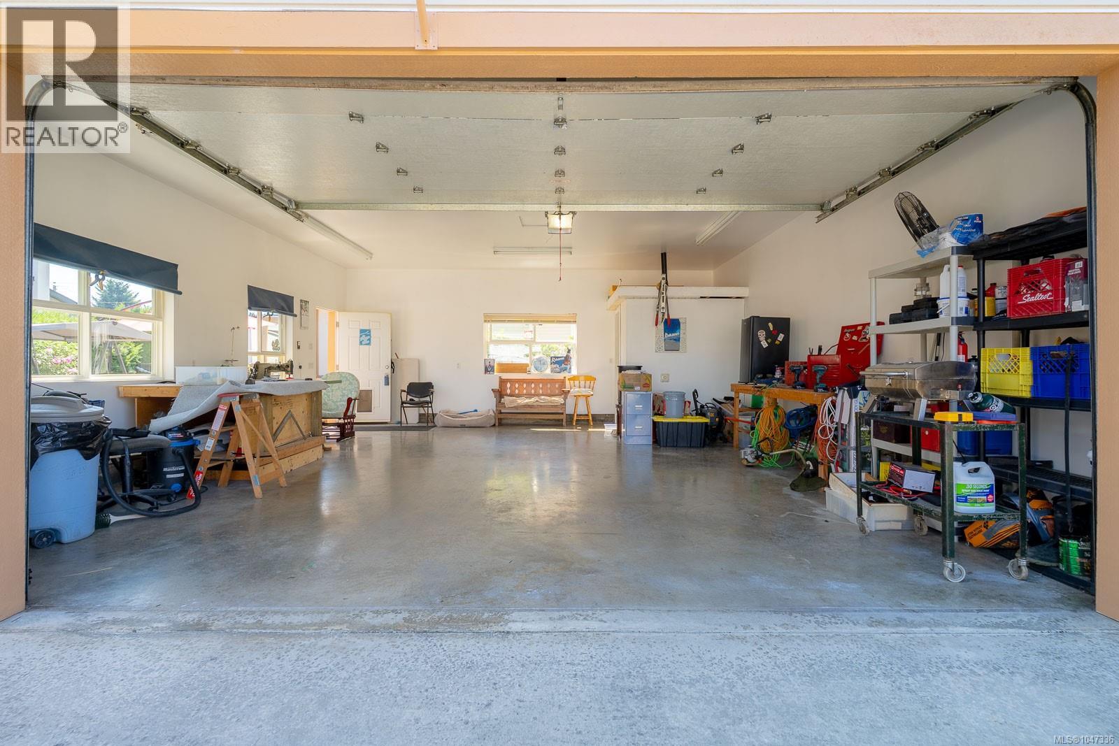 540 Deering St - 26