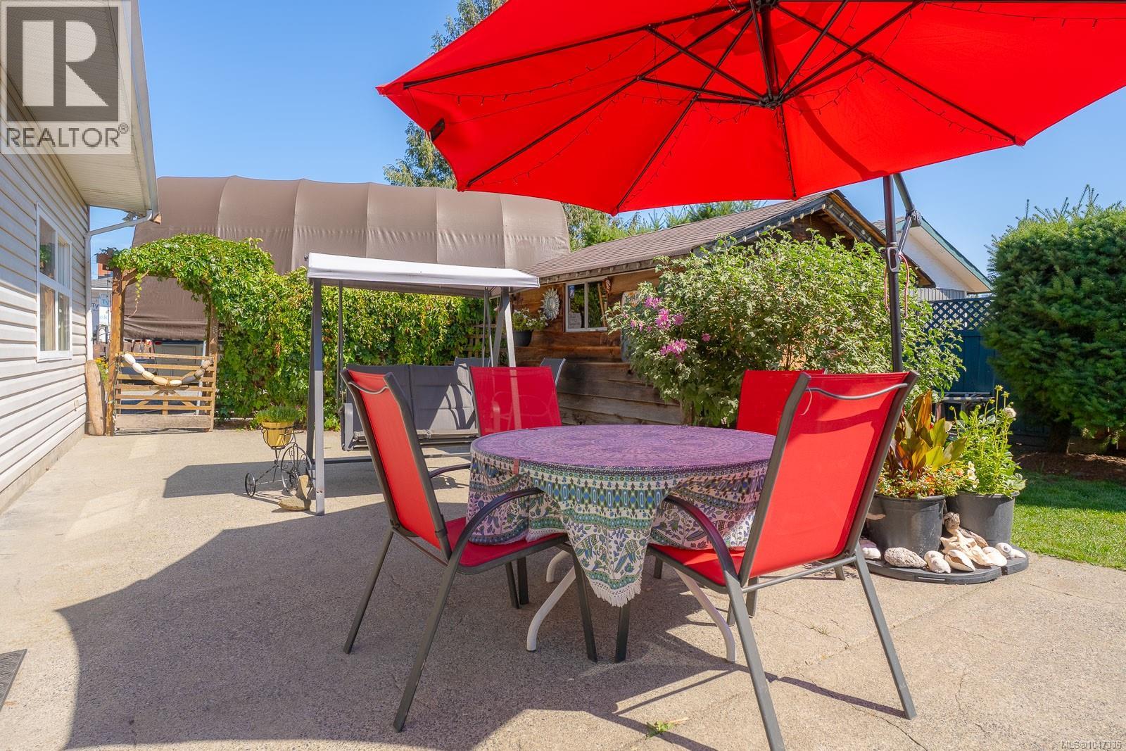 540 Deering St - 20