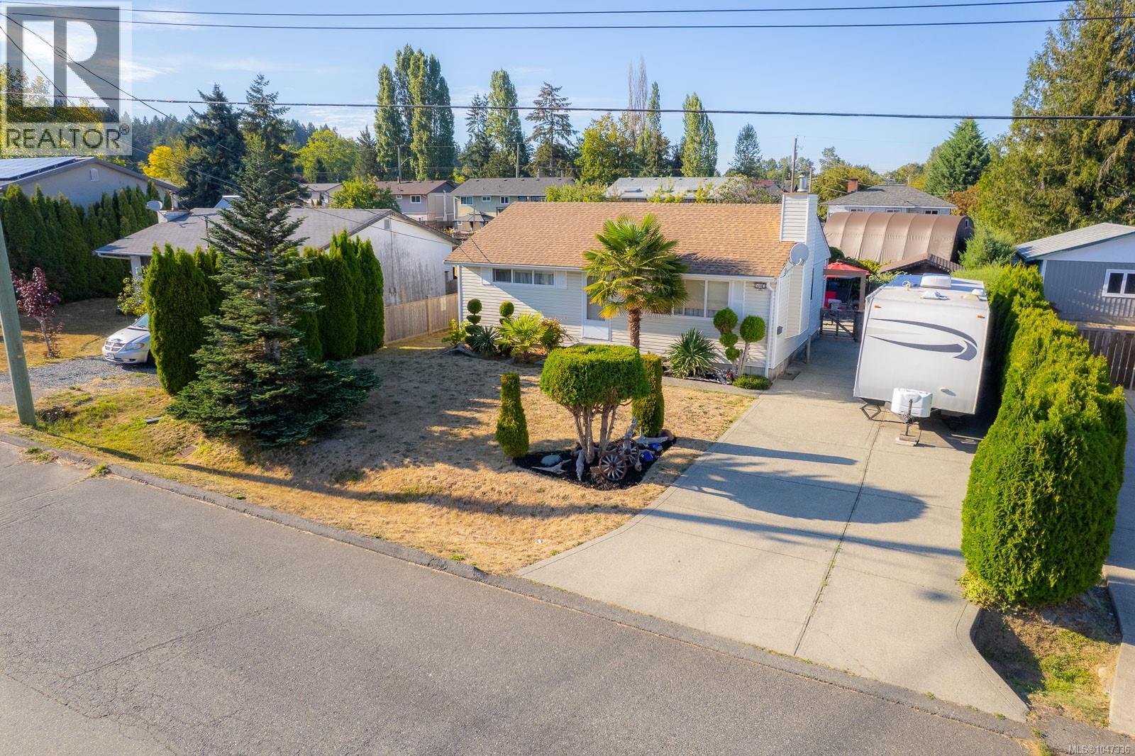 540 Deering St - 38