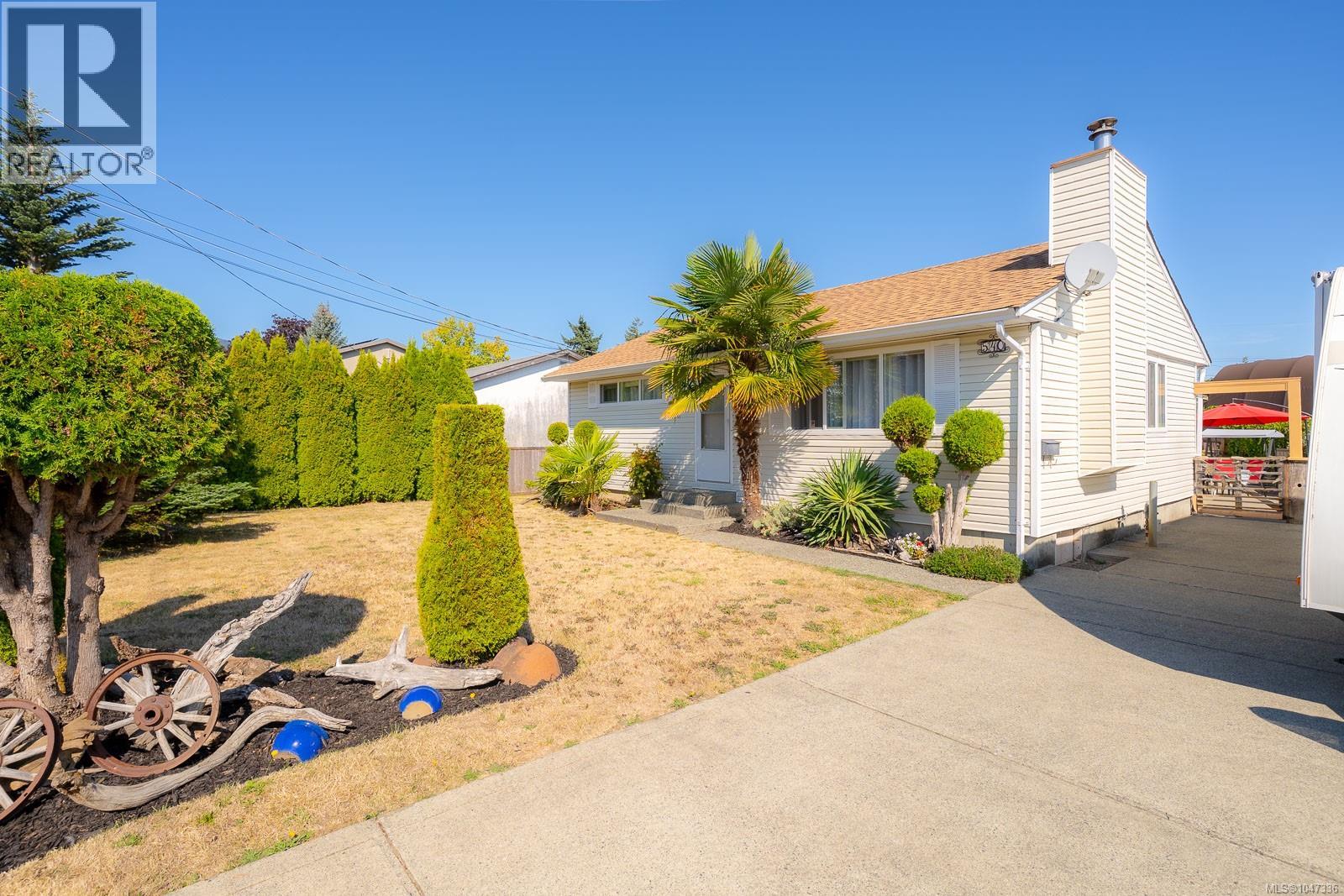 540 Deering St - 32