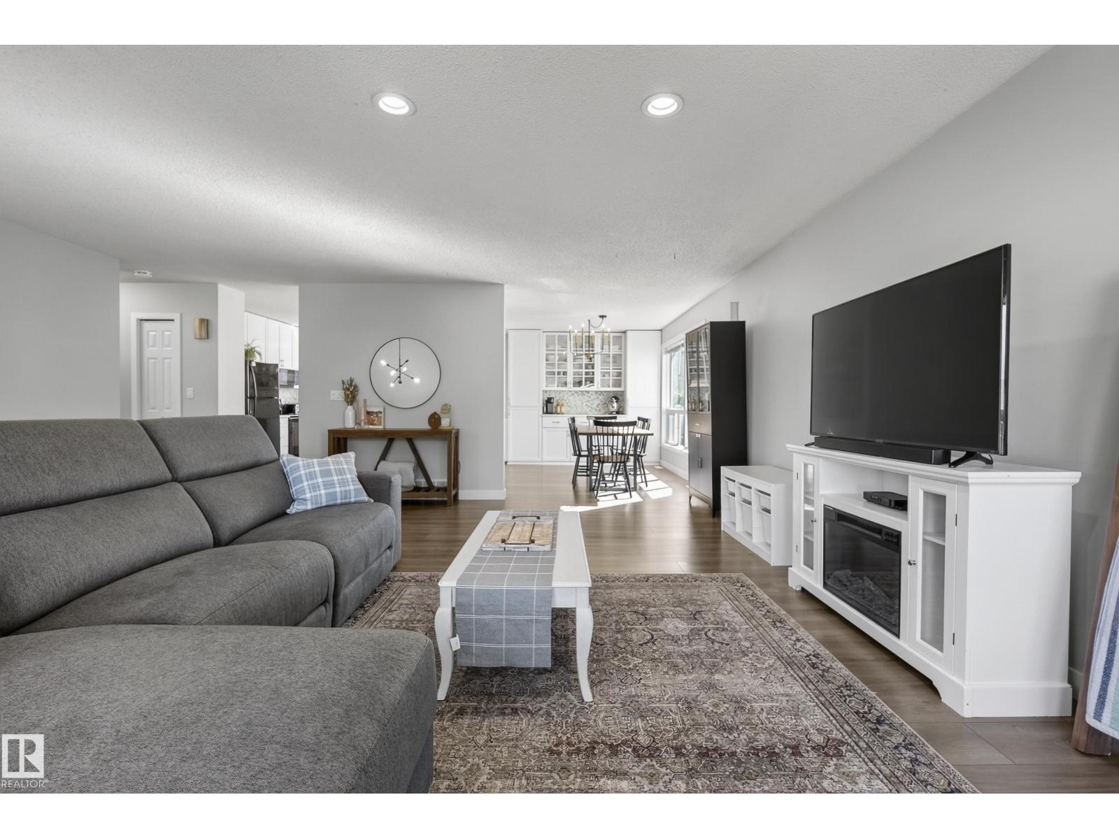 2103 49A ST NW - Image 11