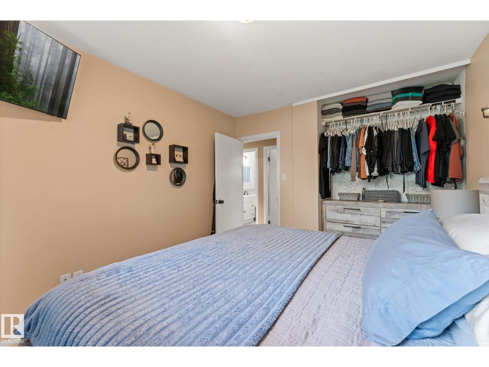 11219 134A AV NW - 22