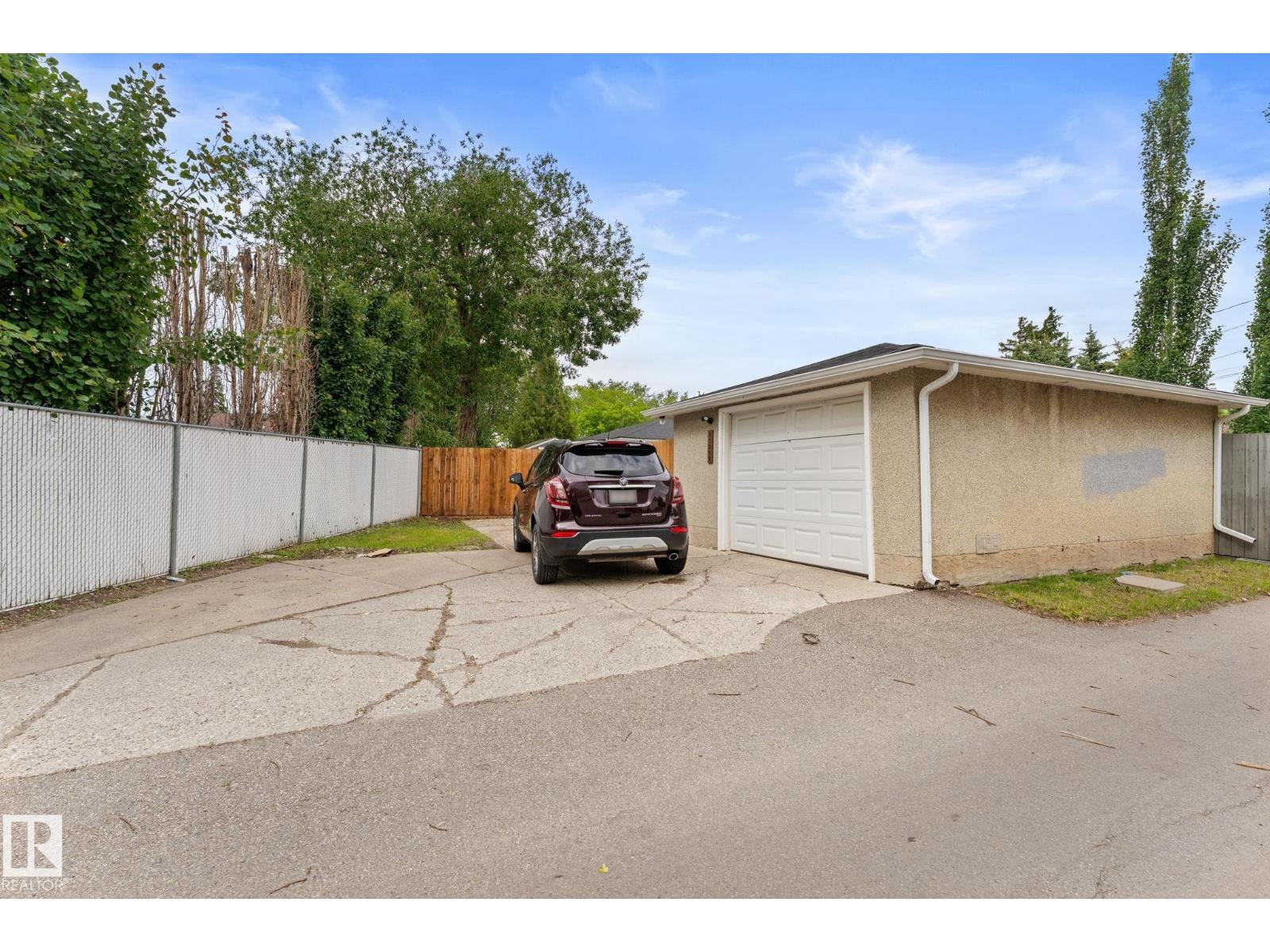 11219 134A AV NW - Image 41