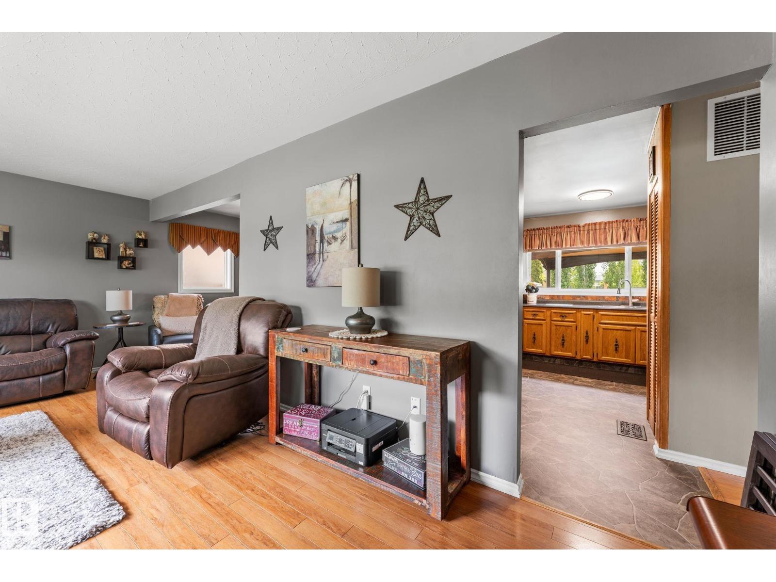 11219 134A AV NW - 7