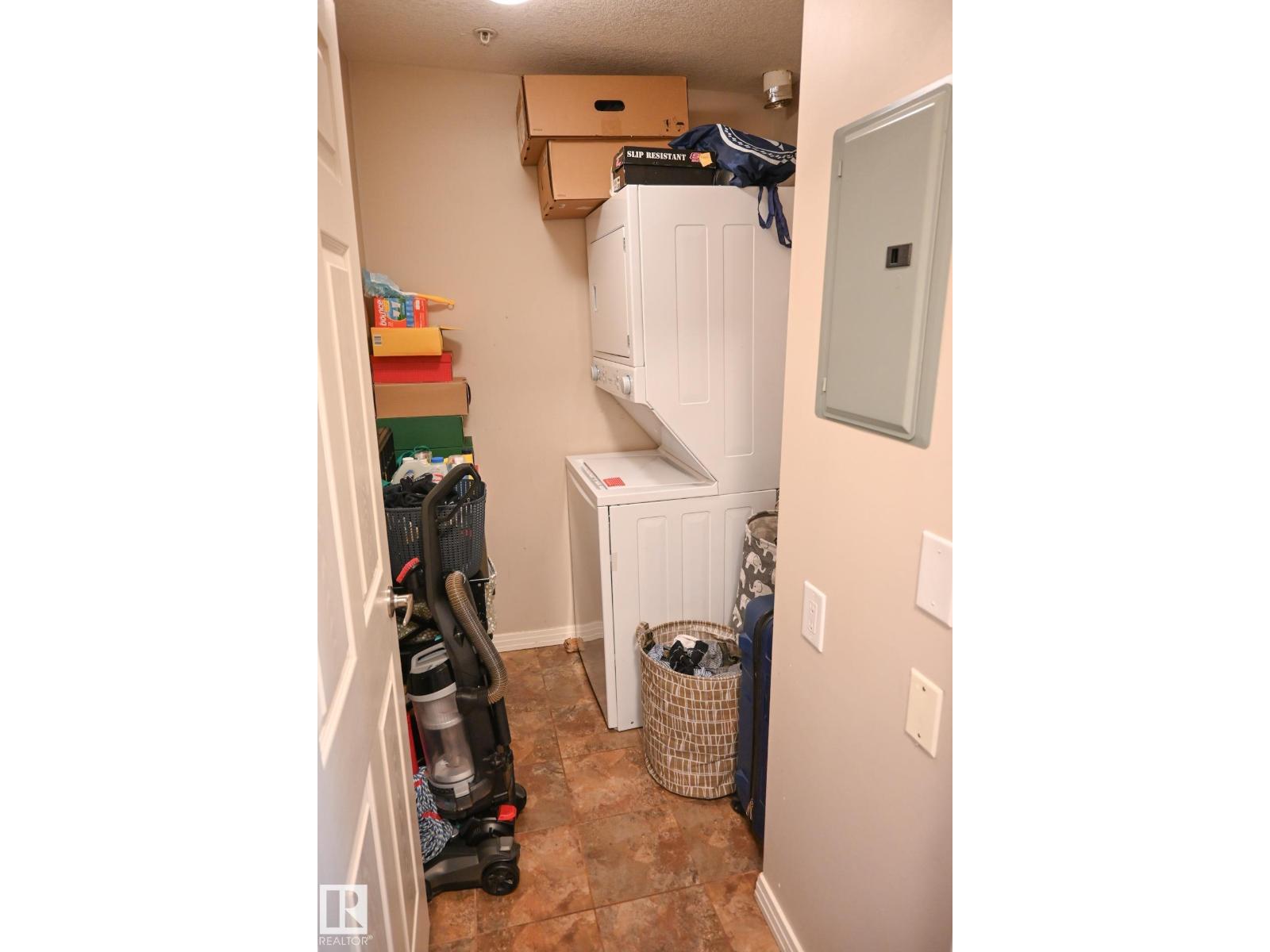 #316 5005 165 AV NW - 20