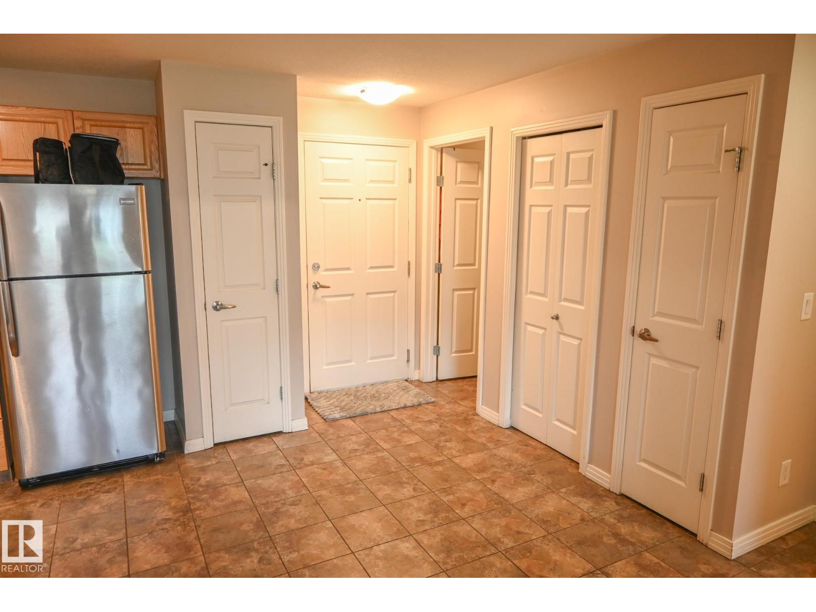 #316 5005 165 AV NW - Image 4