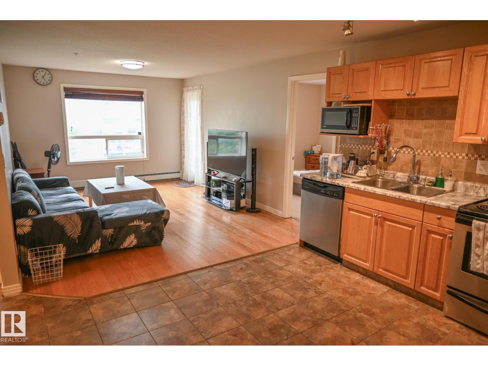 #316 5005 165 AV NW - Image 7