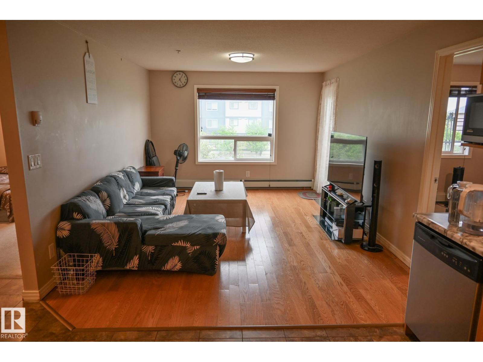 #316 5005 165 AV NW - 8