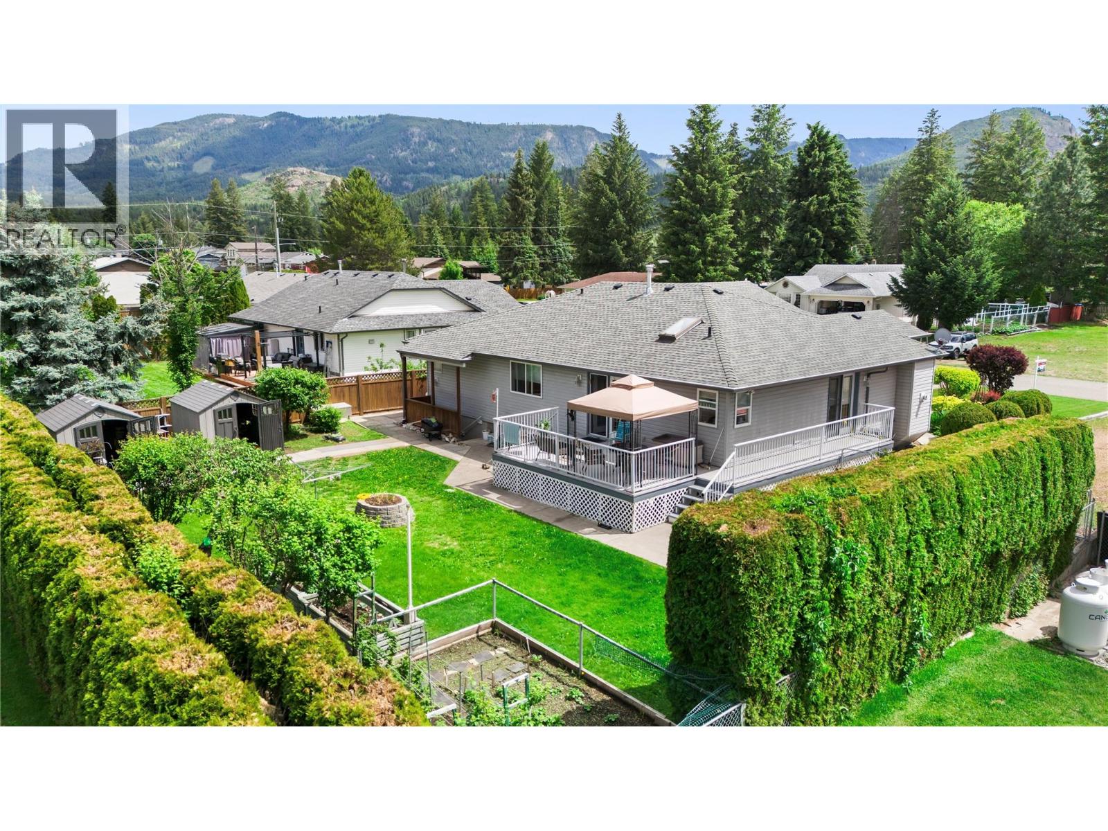 381 Robin Drive - 39