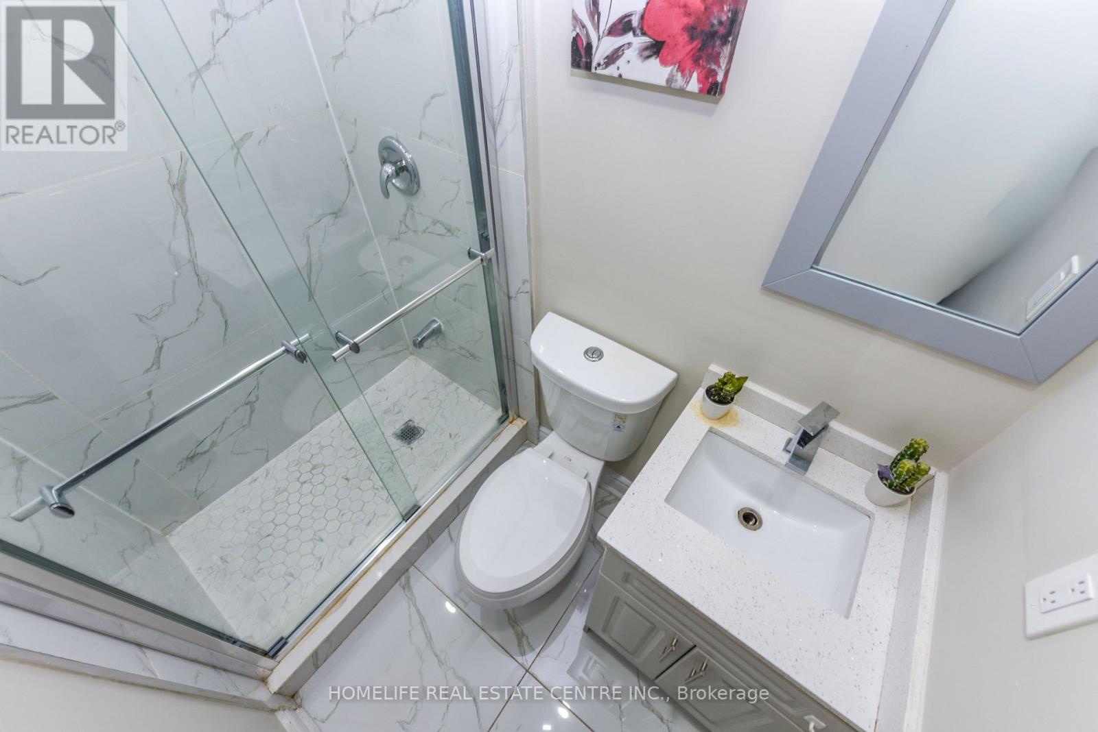 2 HILDA COURT - 23