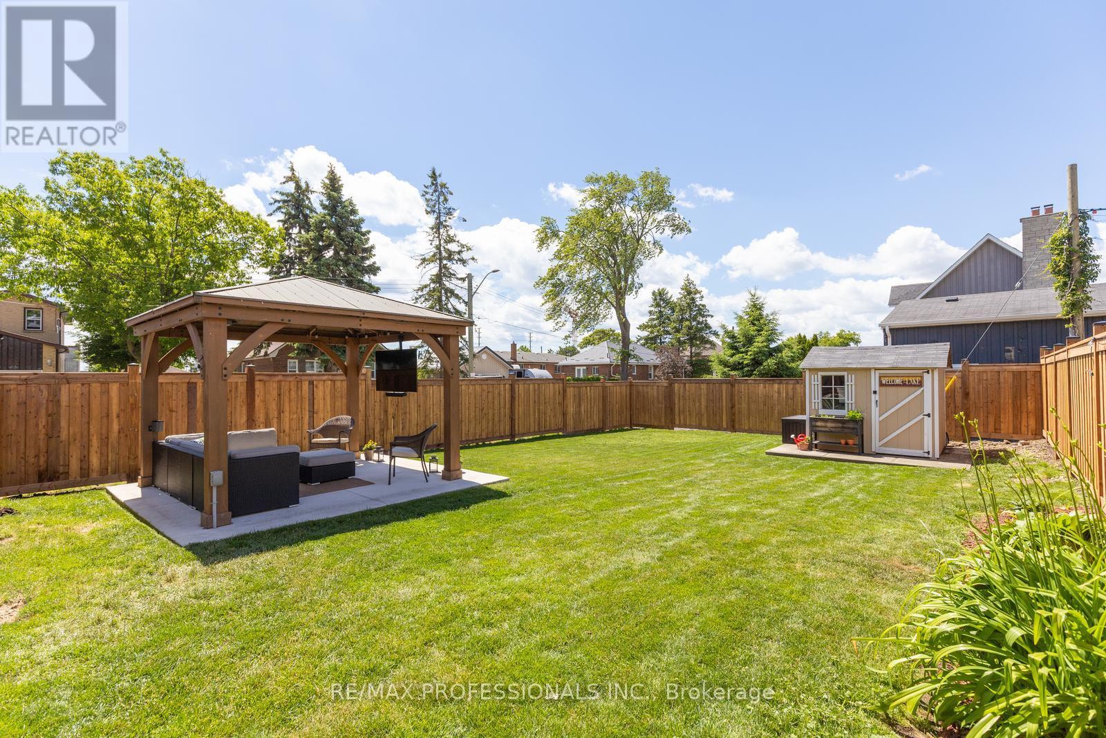 869 FIRST STREET - Image 28