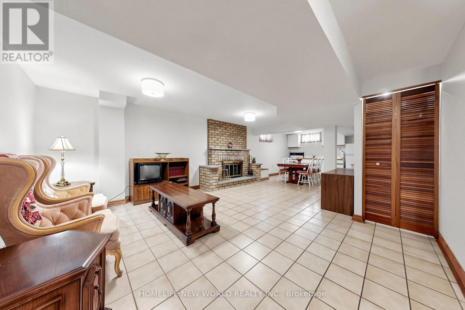 134 CROSBY AVENUE - Image 32