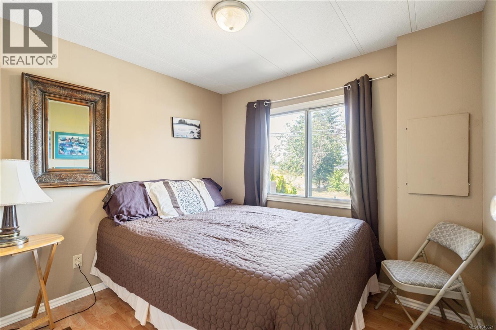#7 158 Cooper Rd - Image 17