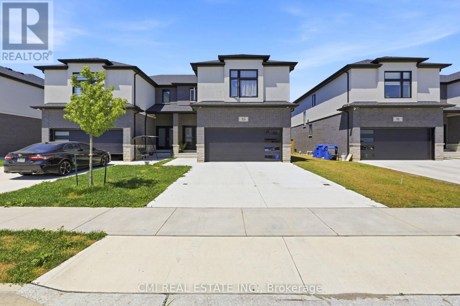 #10B 93 EAGLE STREET - 2