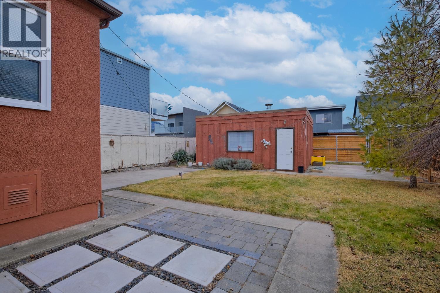 433 HEALES Avenue, Penticton