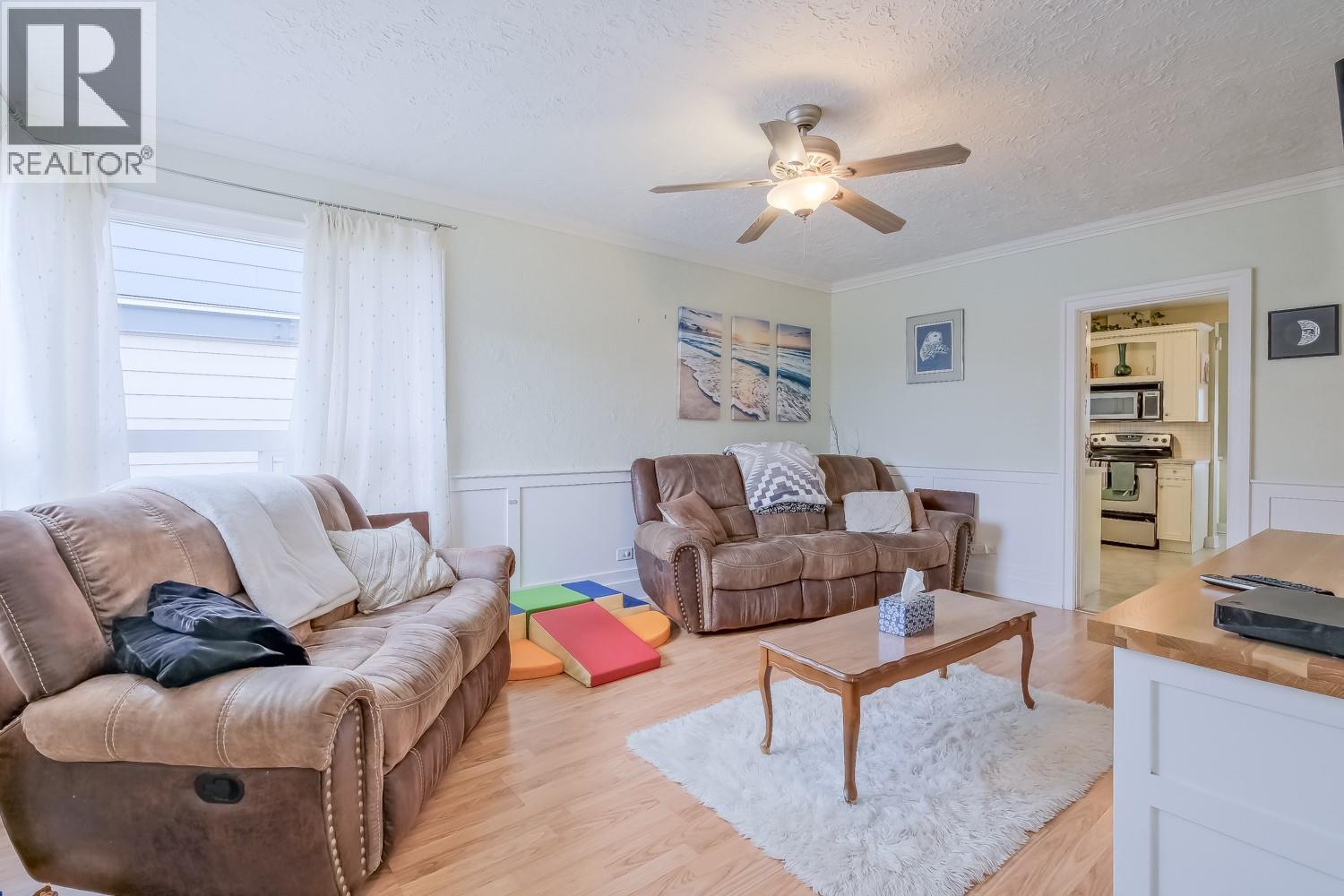 433 HEALES Avenue, Penticton