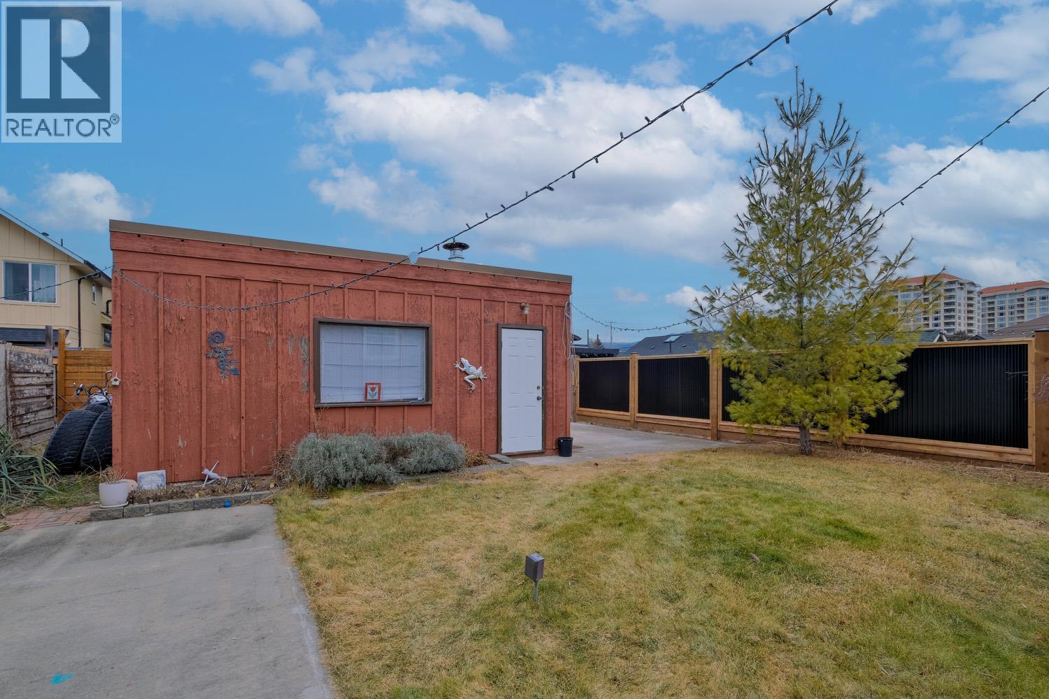433 HEALES Avenue, Penticton