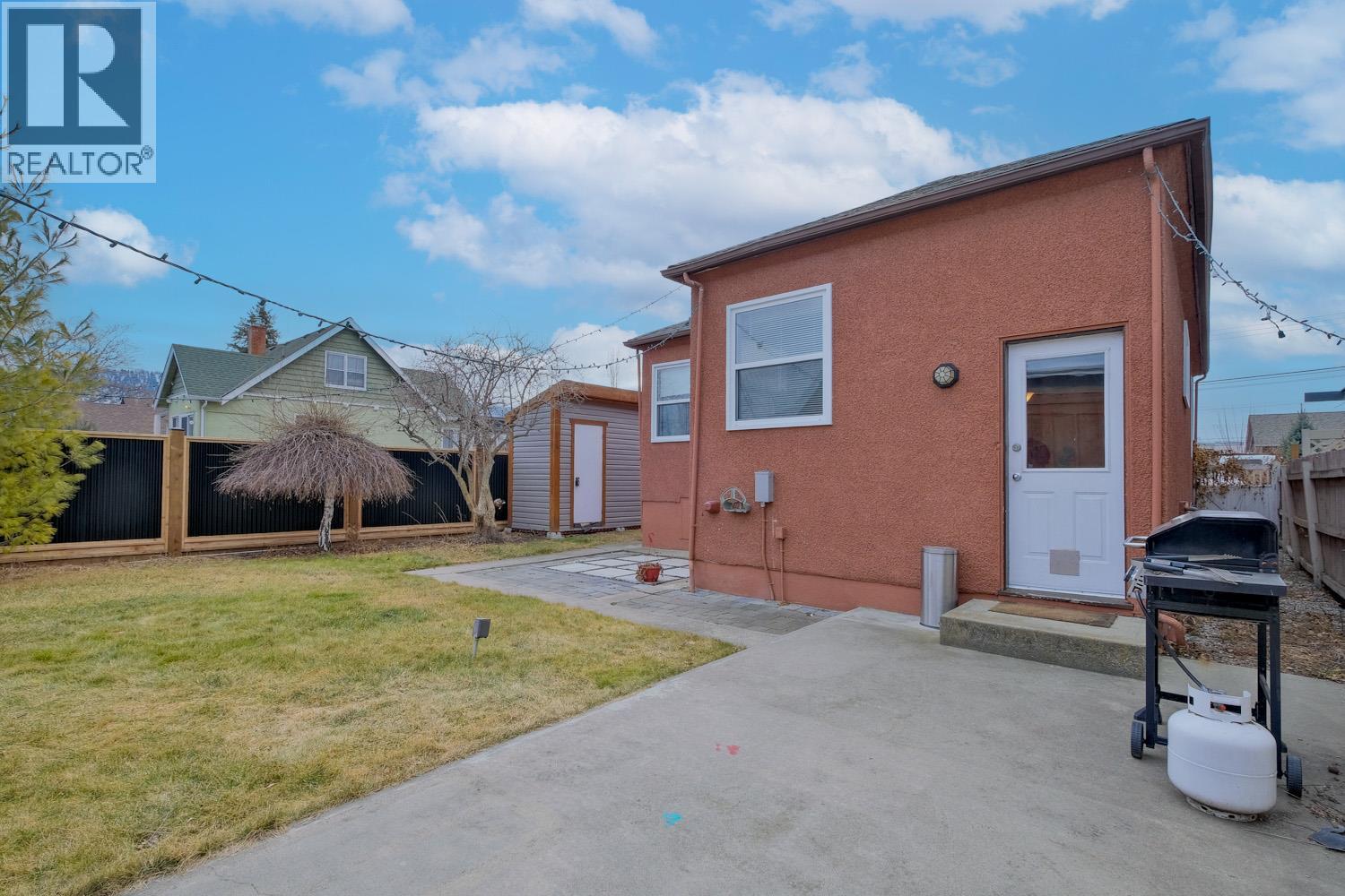 433 HEALES Avenue, Penticton