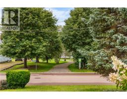 313 Gaspé, Dieppe, NB E1A6C6 Photo 48