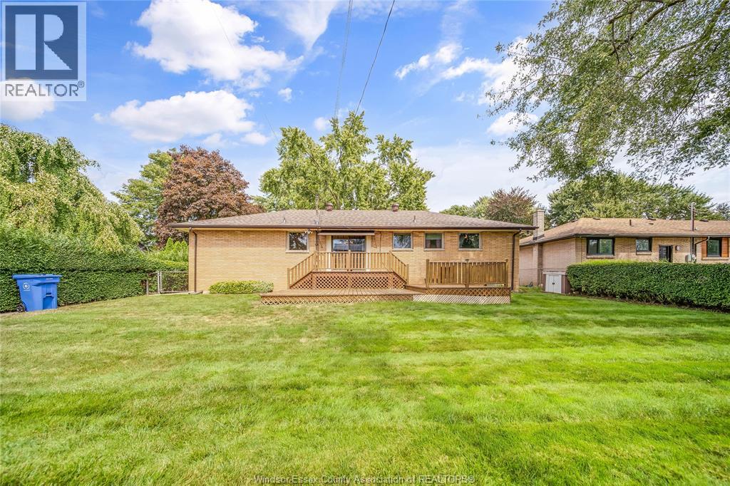 2675 MARK AVENUE - 26