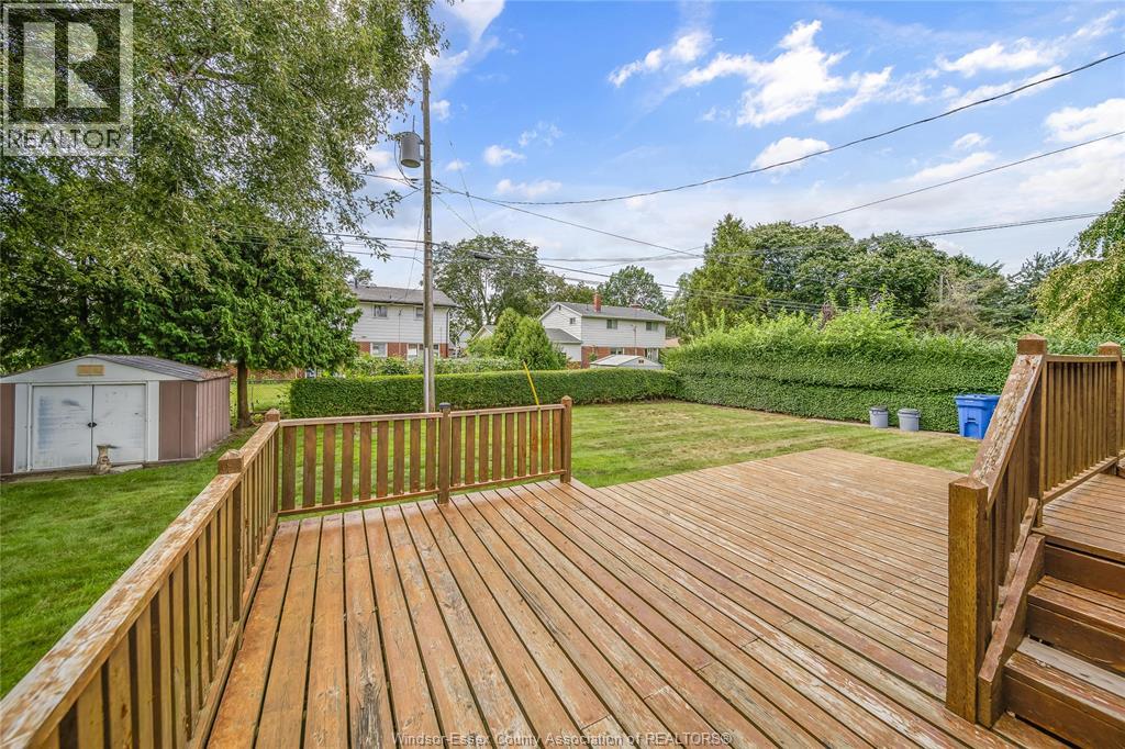 2675 MARK AVENUE - 28