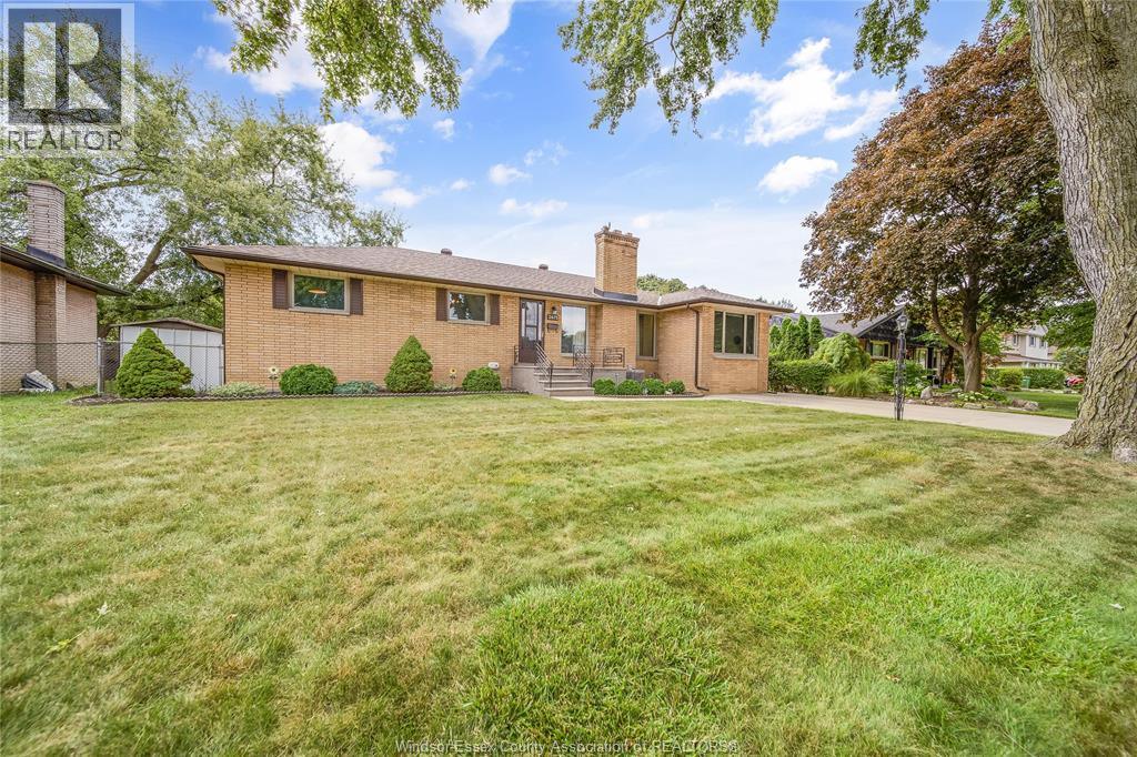 2675 MARK AVENUE - Image 30