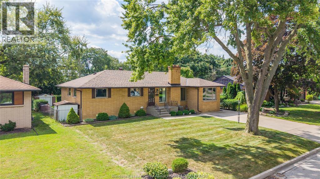 2675 MARK AVENUE - Image 32
