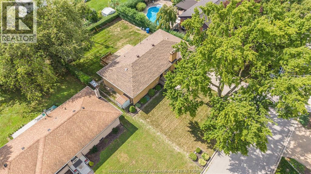 2675 MARK AVENUE - Image 34