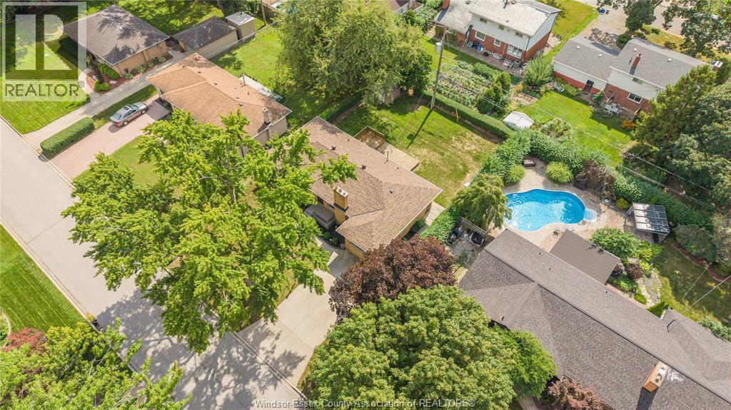 2675 MARK AVENUE - 35