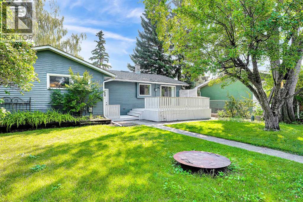 7819 7 Street SW - 38