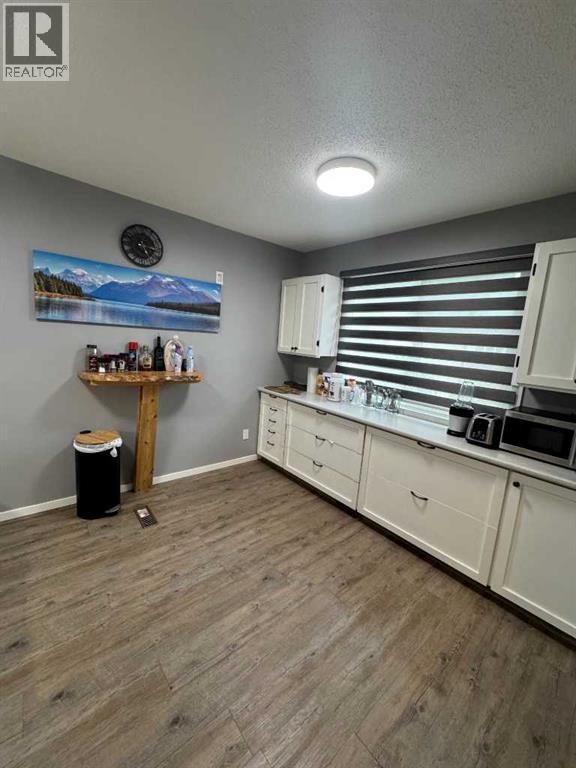 7830 Cedar Wood Park - Image 3