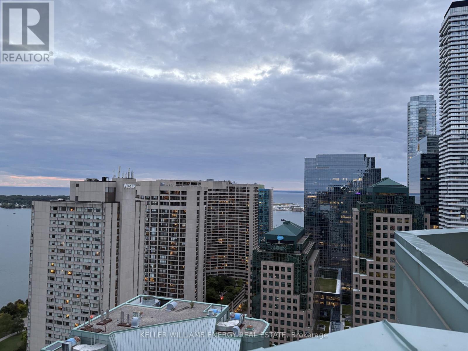 #1604 10 YONGE STREET - 42