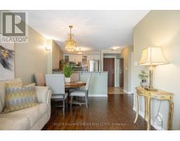 1604 - 10 Yonge Street, Toronto, ON M5E1R4 Photo 10