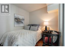1604 - 10 Yonge Street, Toronto, ON M5E1R4 Photo 14