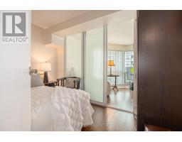 1604 - 10 Yonge Street, Toronto, ON M5E1R4 Photo 15