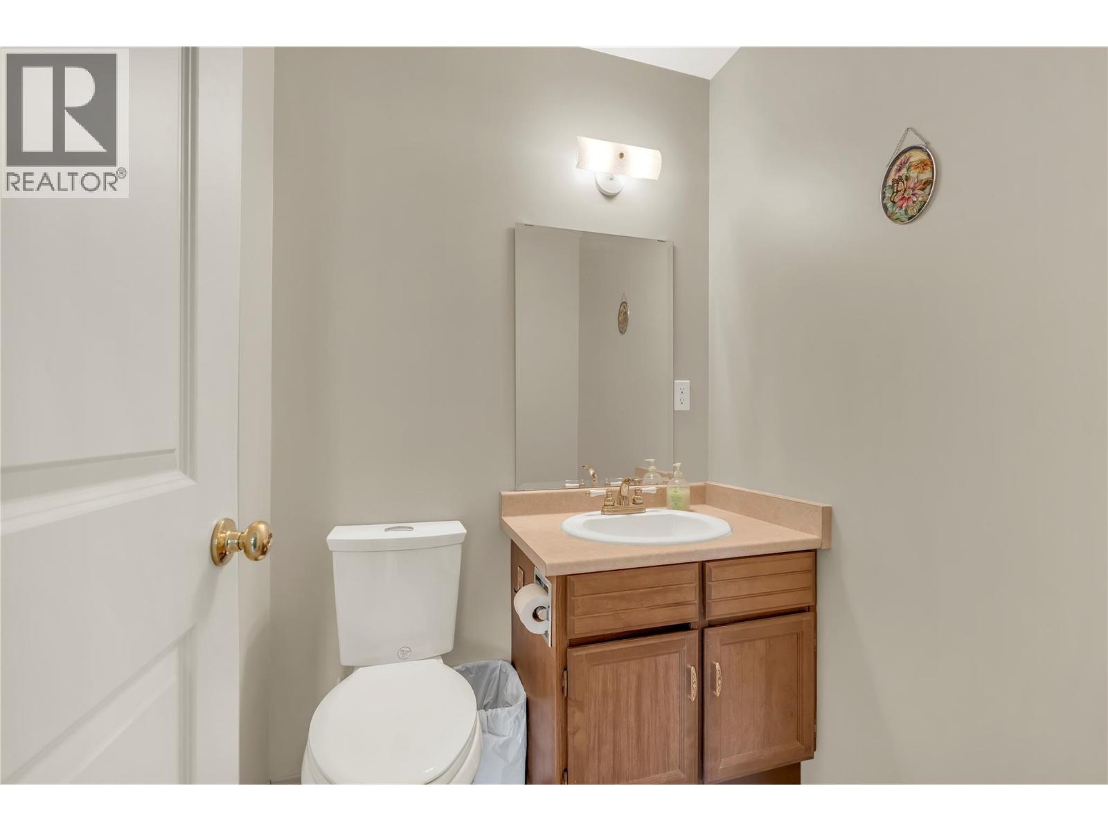  110 Glenview Crescent, Princeton
