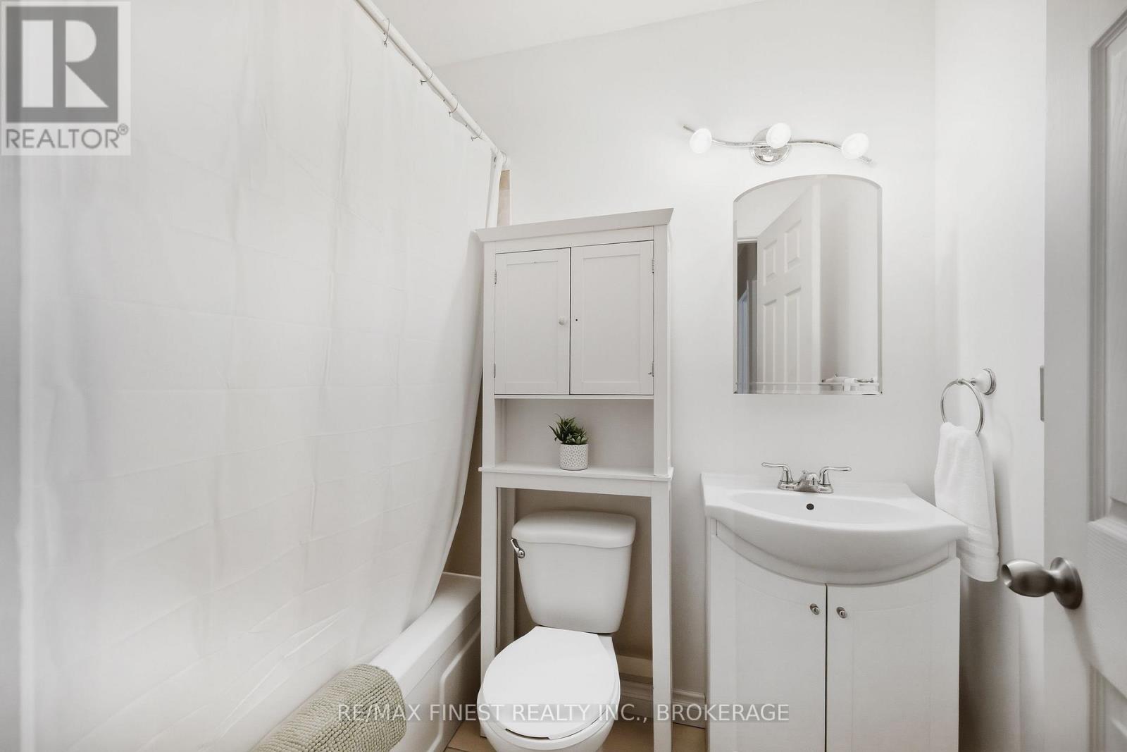 #301 845 MILFORD DRIVE - Image 27