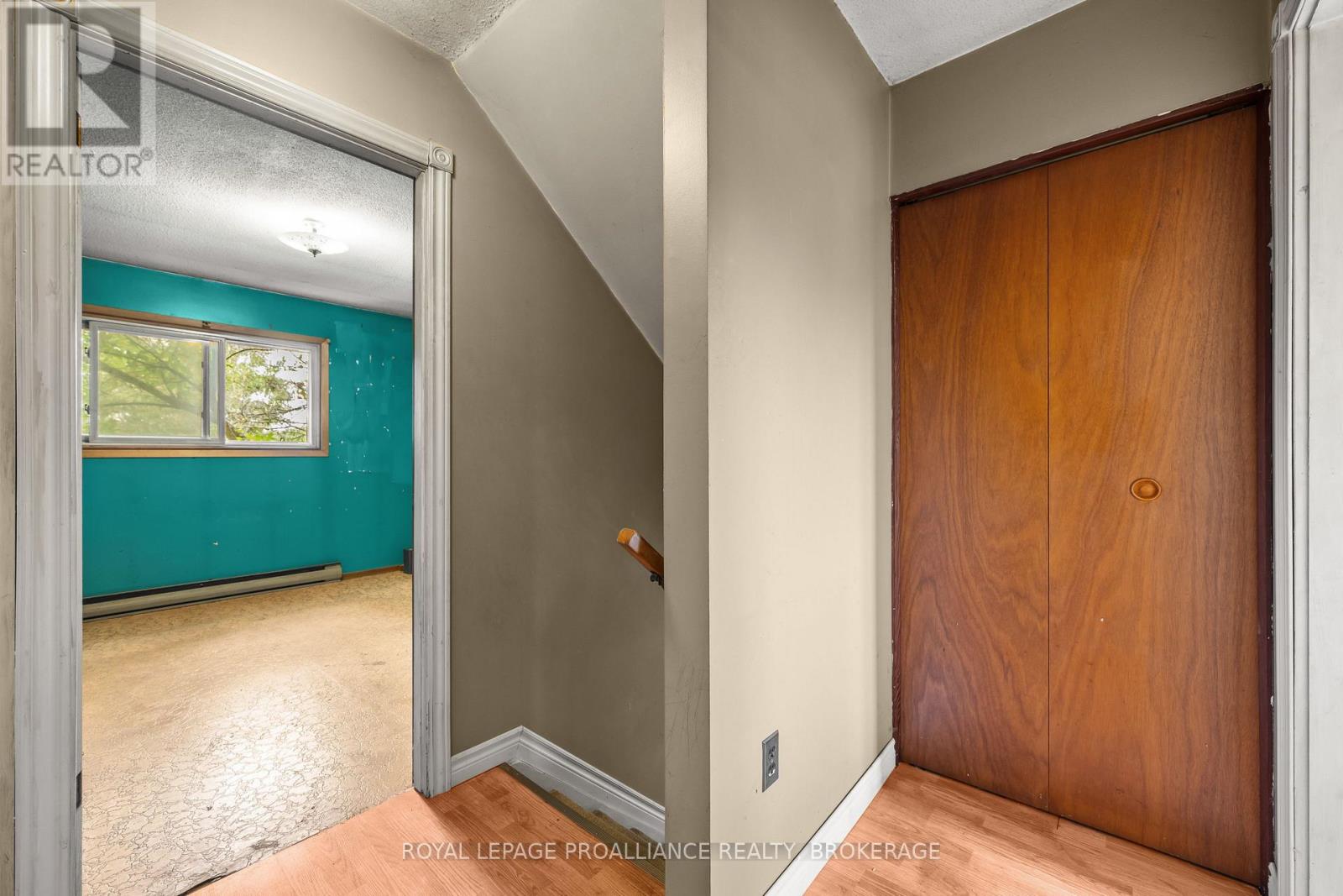 3298 PERTH ROAD - 23