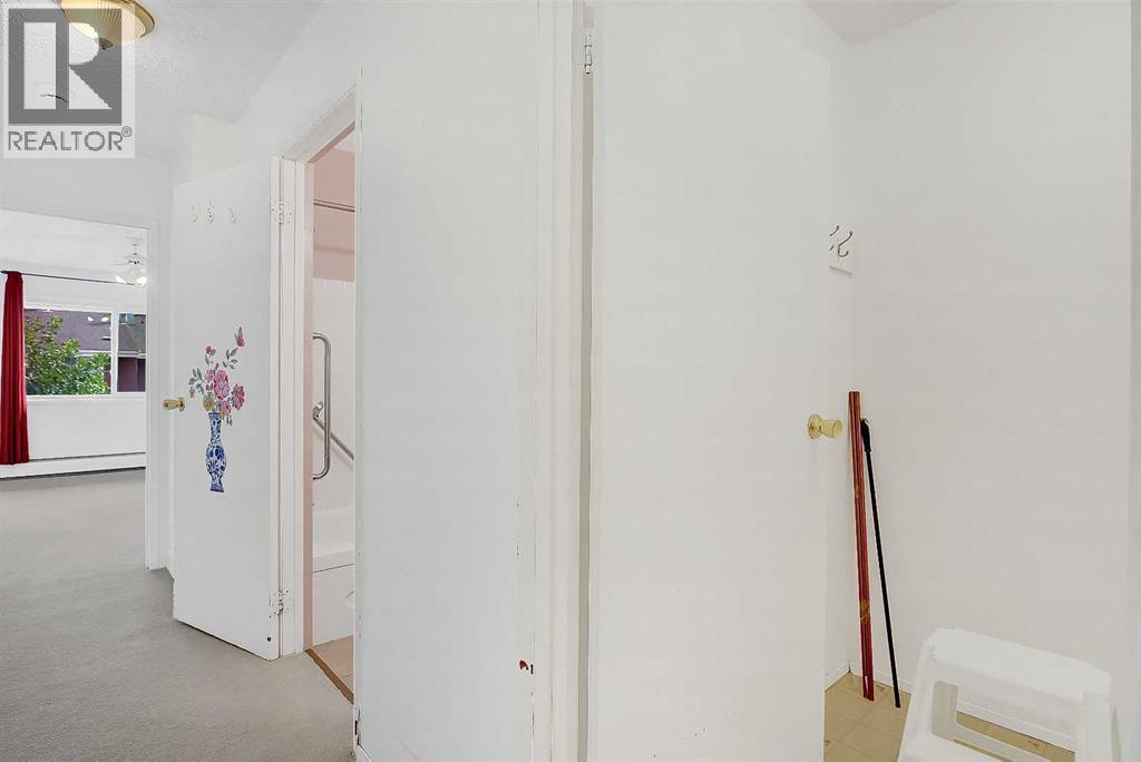 #35 9640 92 Avenue - Image 17