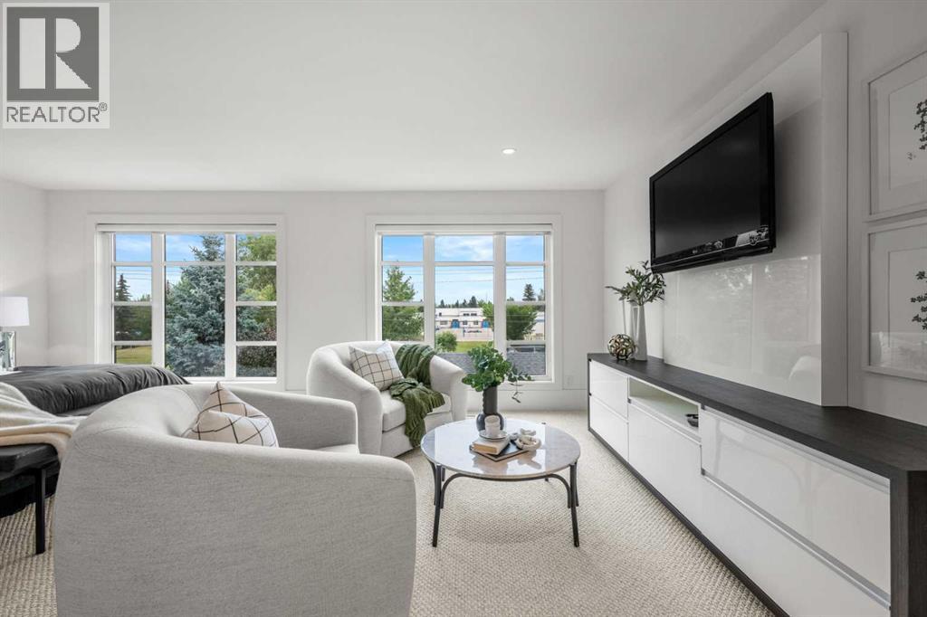 2412 28 Avenue SW - 24