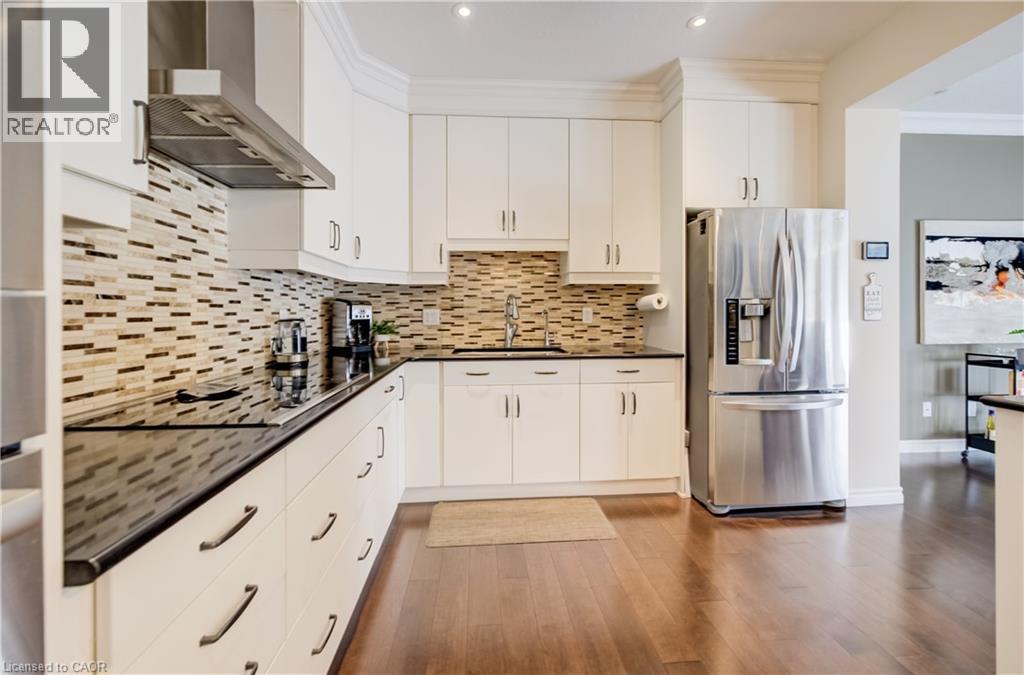 #10 435 WINCHESTER Drive - Image 12