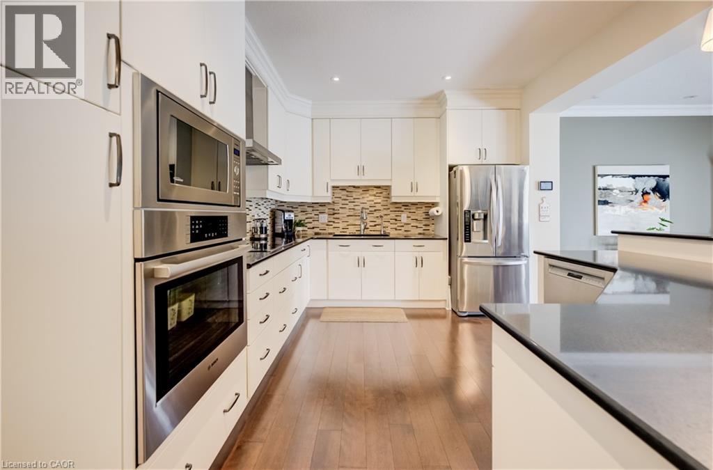 #10 435 WINCHESTER Drive - Image 10