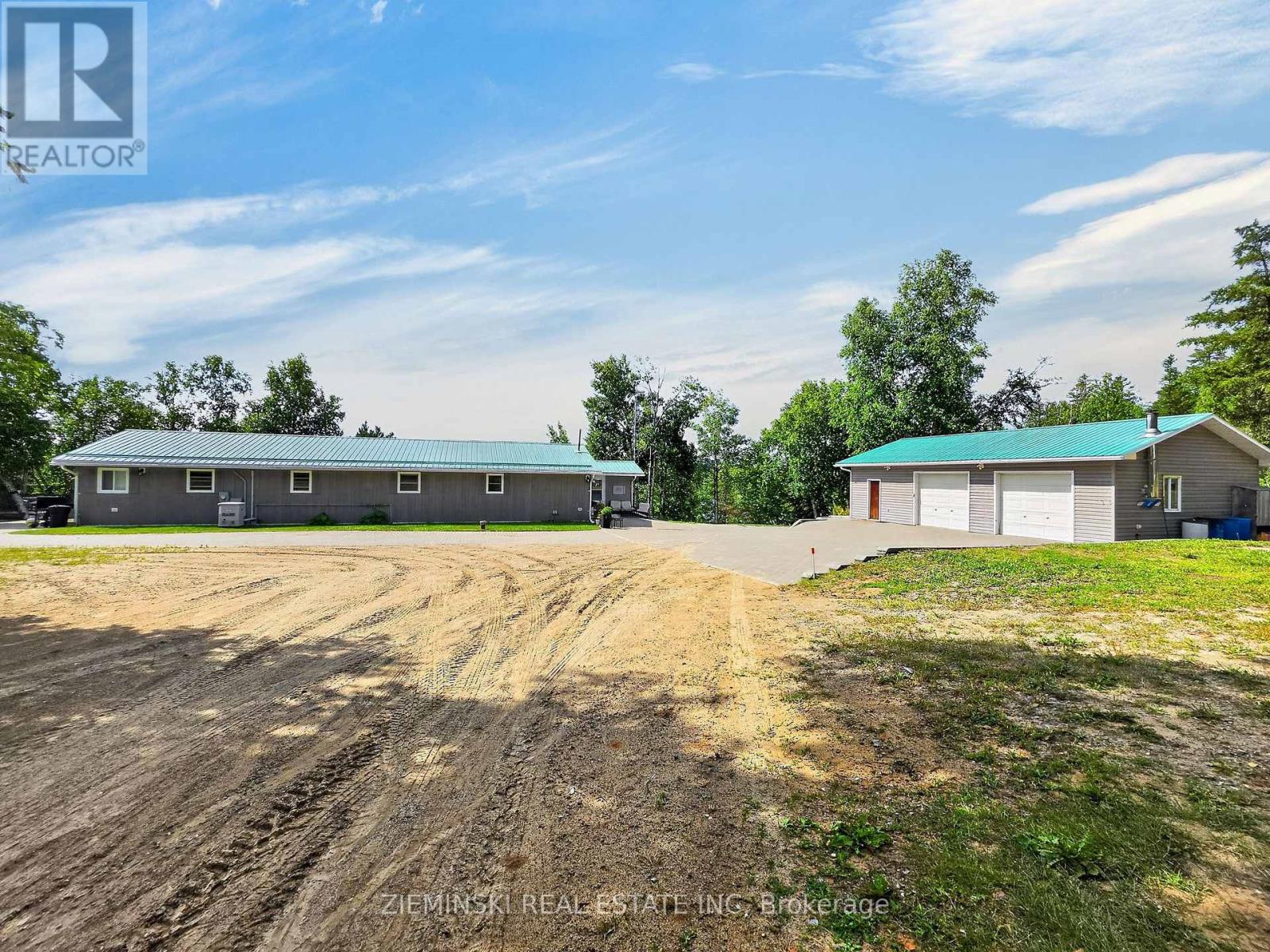 #6 ROAD E MUNRO LAKE ROAD - 38