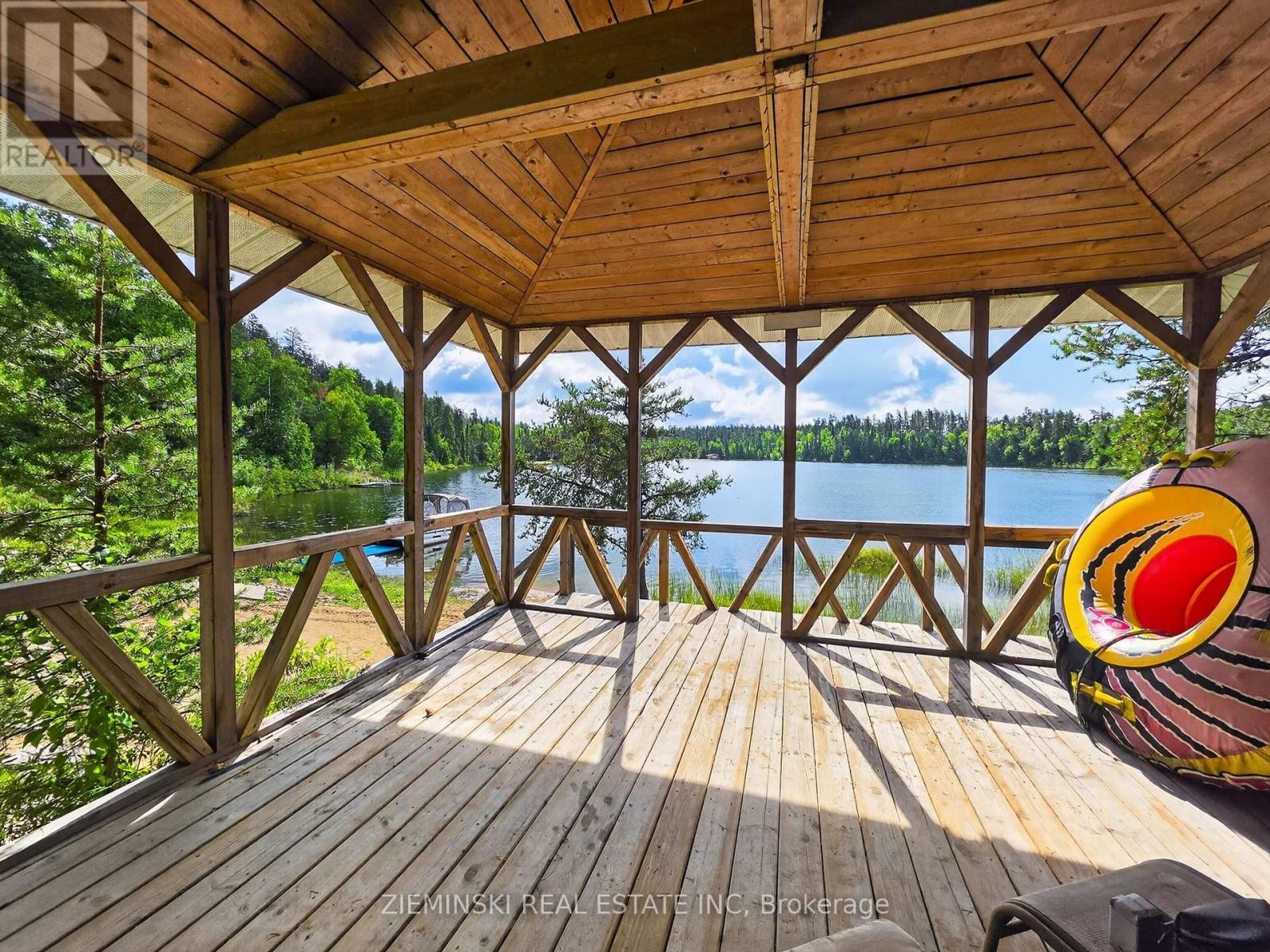 #6 ROAD E MUNRO LAKE ROAD - 44
