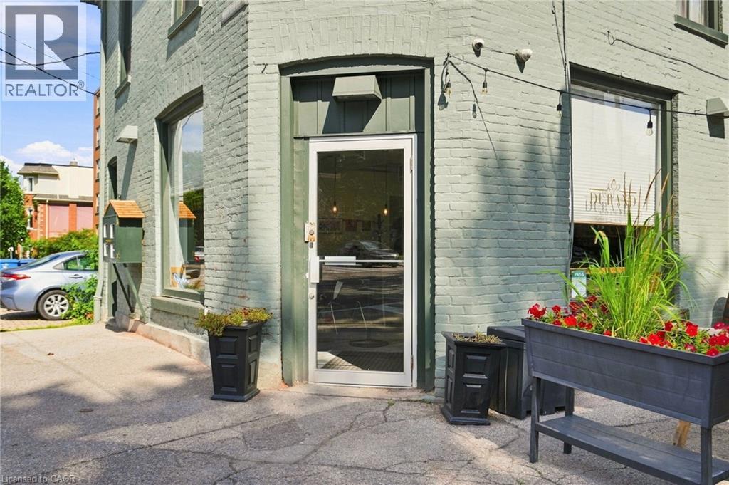 #201 90 CHARLTON Avenue W - Image 39